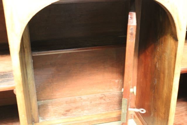 19thc. Golden Mahogany Knee Hole Desk Dressing Table photo 570.0