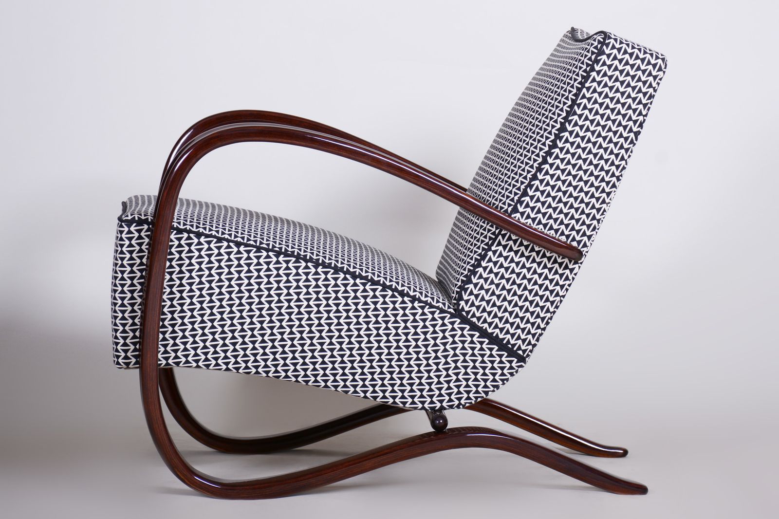 photo buy H269 Armchair Made In 1930s Czechia By Up Zavody And Designed By Halabala