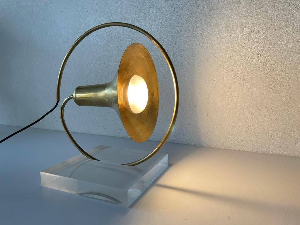 Italian Brass & Lucite Trumpet Design Table Lamp, 1960s, Italy photo 926.28