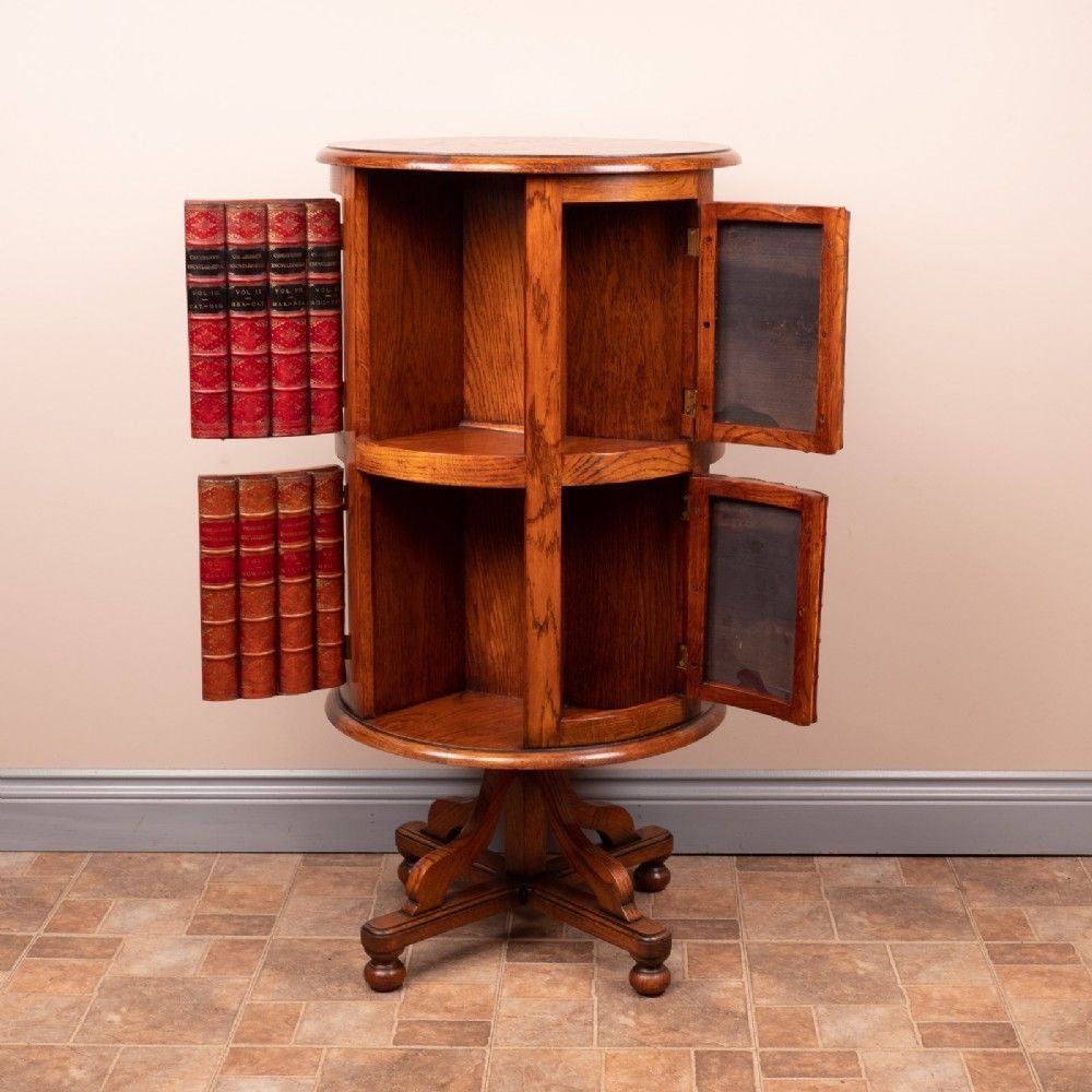 photo vinterior Circular Oak Revolving Bookcase