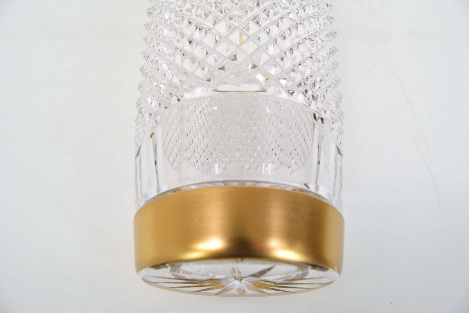 photo vinterior Mid Century Glass Vase,Bohemia Crystal,Circa 1960's.