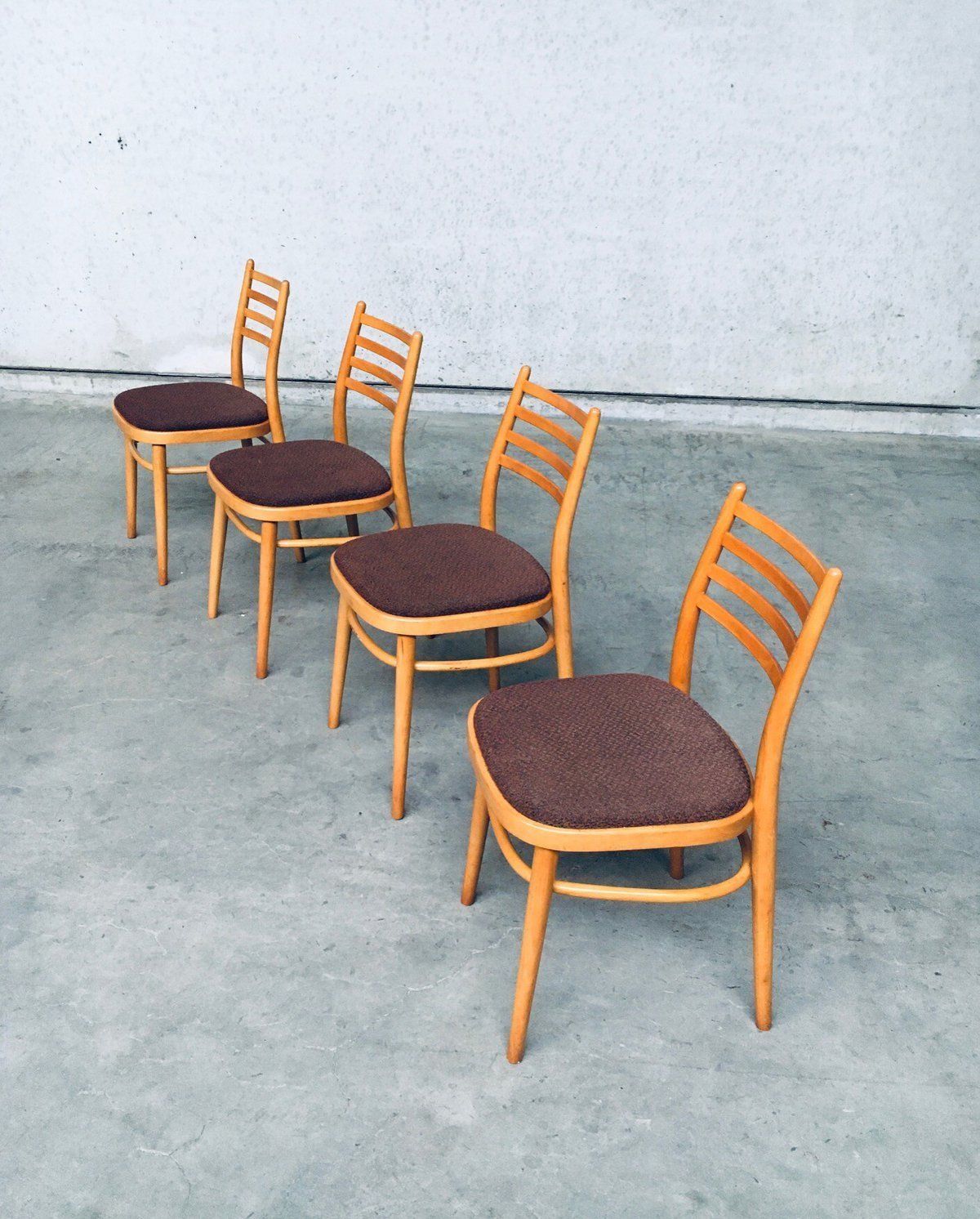 Mid Century Modern Design Eetkamerstoelen Van Ton, 1968, Tsjecho Slowakije photo Meubels