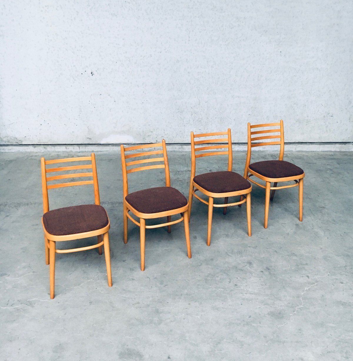 Mid Century Modern Design Eetkamerstoelen Van Ton, 1968, Tsjecho Slowakije photo vinterior