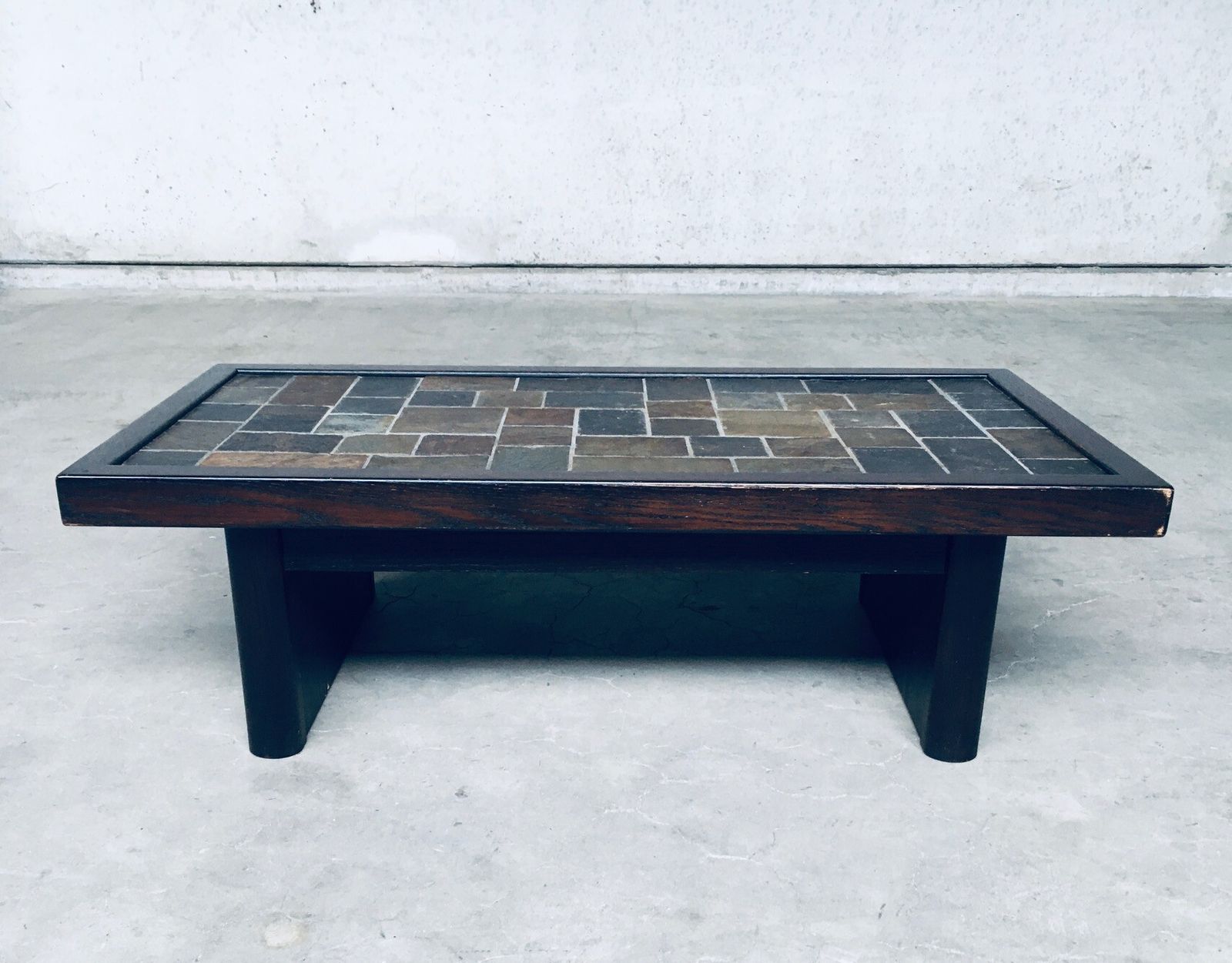 Salontafel In Brutalistisch Design Met Leistenen Tegels, België, Ca. Jaren 1970 photo 868.0