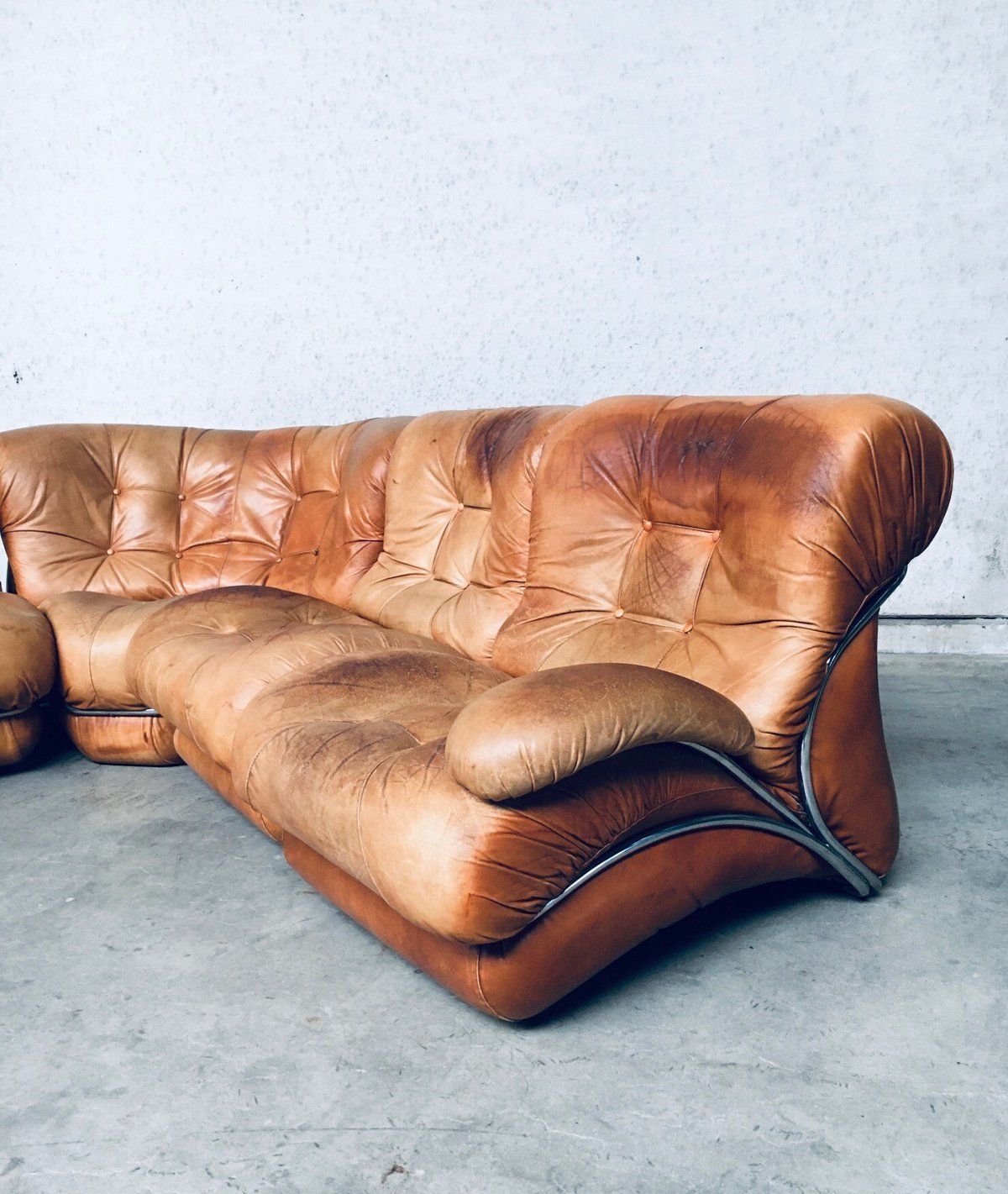 Meubels Mid Century Modern Italiaans Design Leren Hoekbank Van Ipe, Italië, Jaren 1970 photo