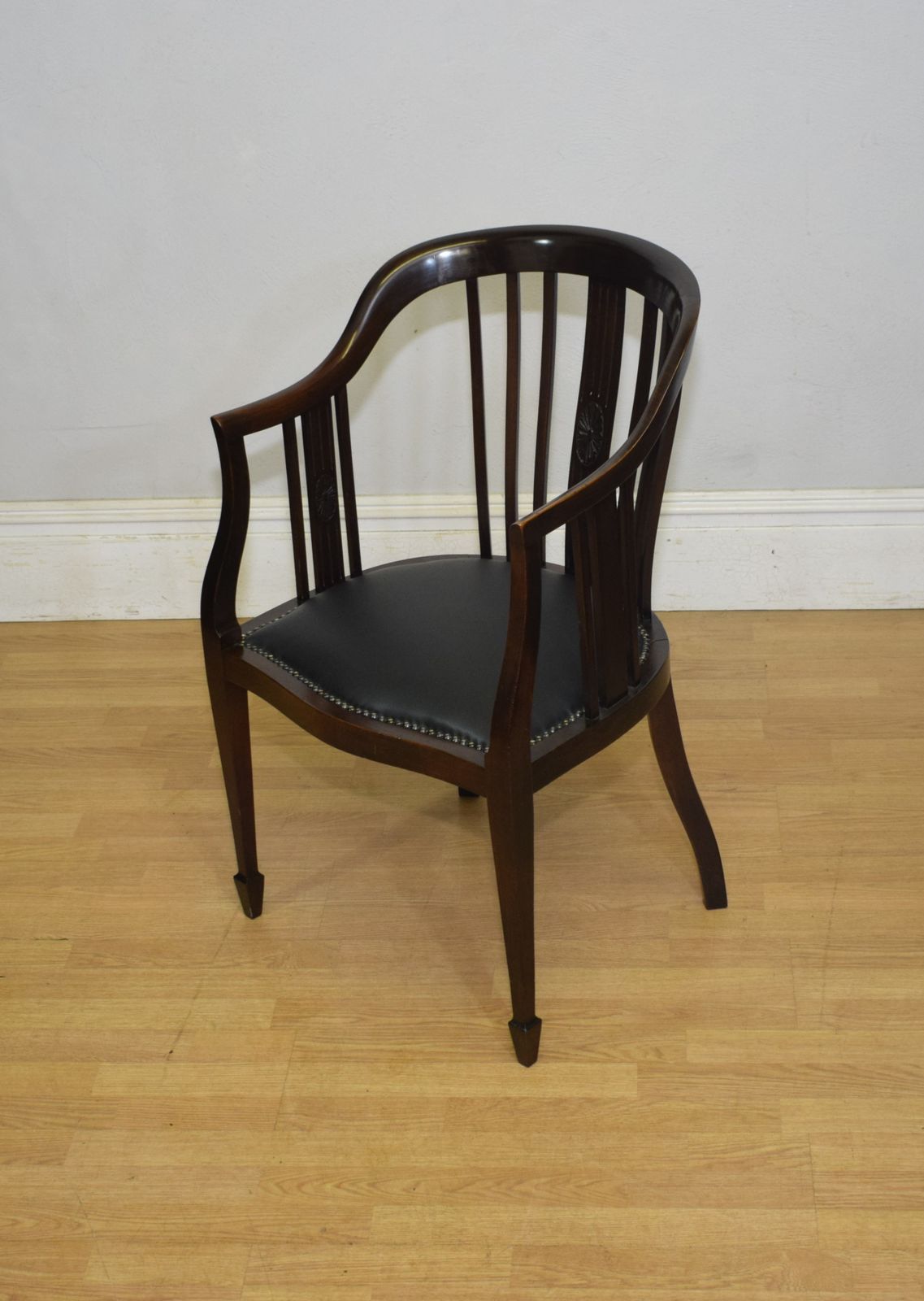 Victorian Tub Chair, 1800s photo Furniture