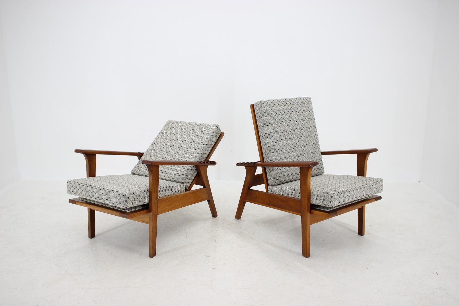 1930s Pair Of Antonin Heythum Very Rare Armchairs And Stools, Czechoslovakia photo vintage