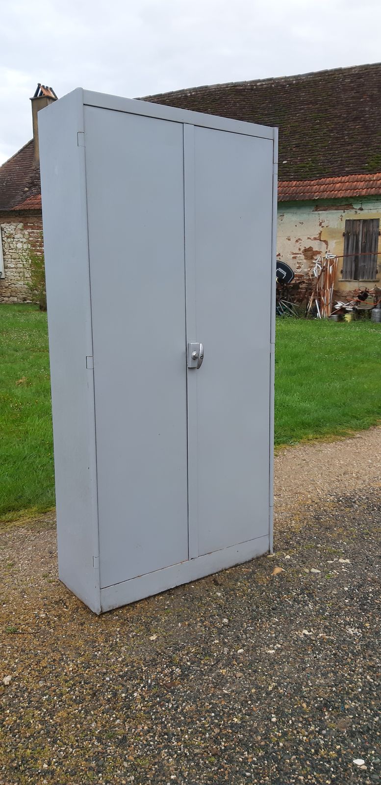 photo vintage Industrial Iron Cabinet, 1950s