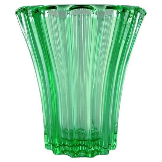Pierre Gire, Aka Pierre D'avesn. Art Deco Vase In Light Green Glass photo vinterior