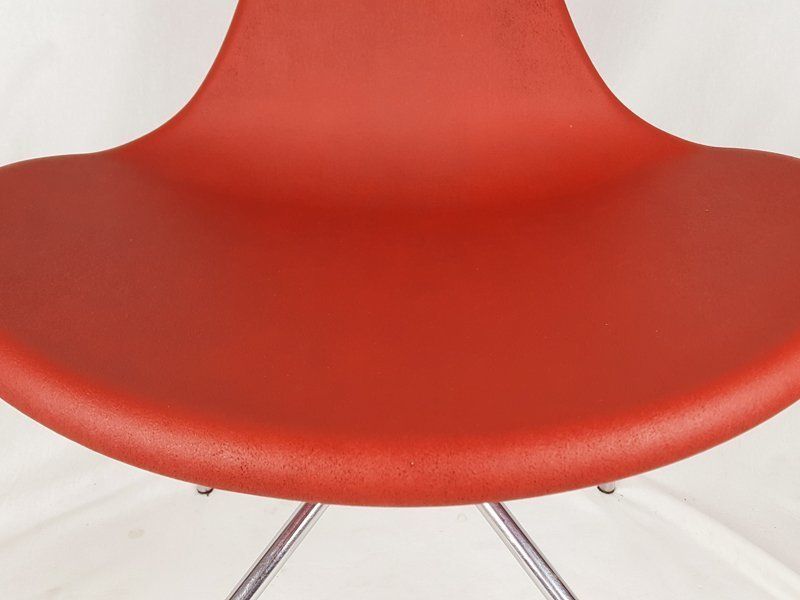 Italian Chrome Plated Metal Base And Red Polyurethane Seating Chairs 1990s Set Of 5 photo for sale