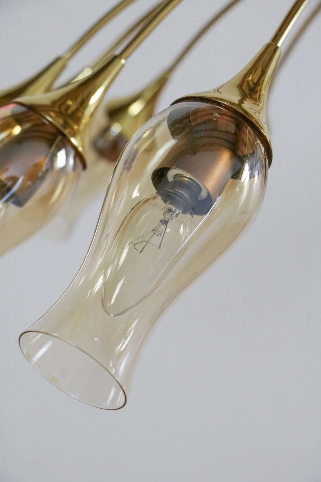 photo furniture Italian Mid Century Modern Big Spider Murano Glass Chandelier, Gold Color, 1950s