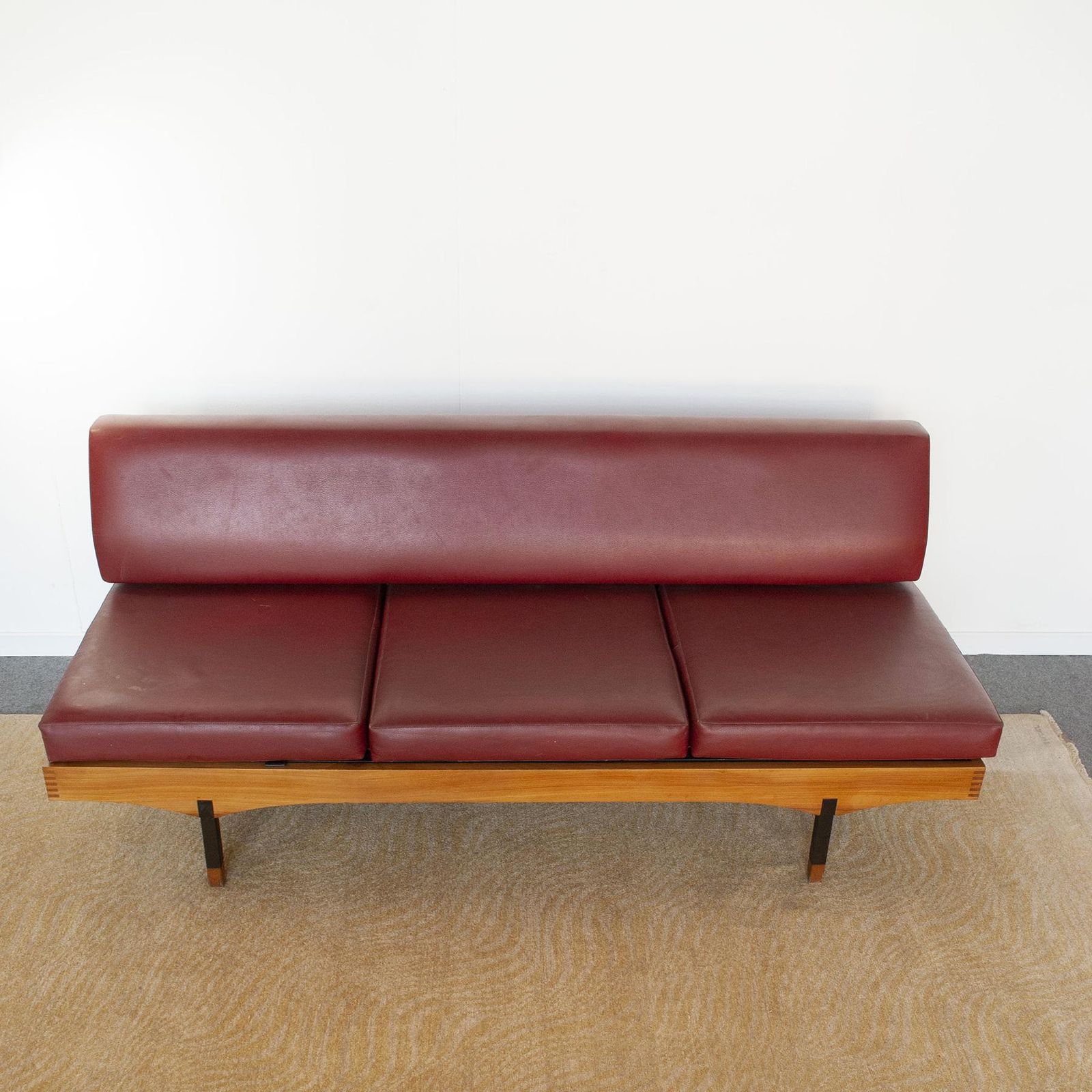 photo vintage Italian Mid Century Framar Therapy Day Bed Mod. 60s Yoga