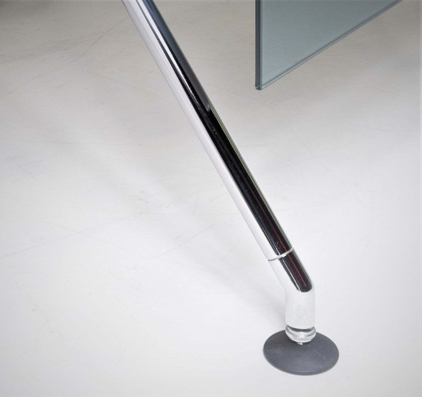 Italian Glass Top On Chrome Executive ‘Nomos’ Desk By Norman Foster For Tecno 1980s photo Furniture