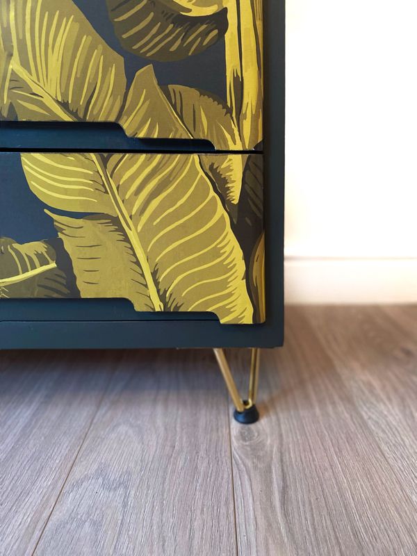Mid Century Modern Chest Of Drawers With Gold Hairpin Legs photo vinterior