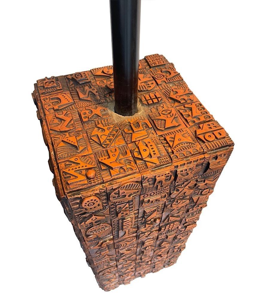 photo vinterior A Unique Tiled Floor Lamp By Renowned Artist Ron Hitchins With 265 Individual Handmade Tiles