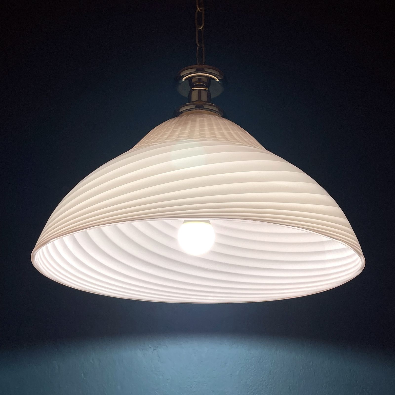 Large Swirl Pink Murano Glass Pendant Lamp Italy 1970s photo Lighting