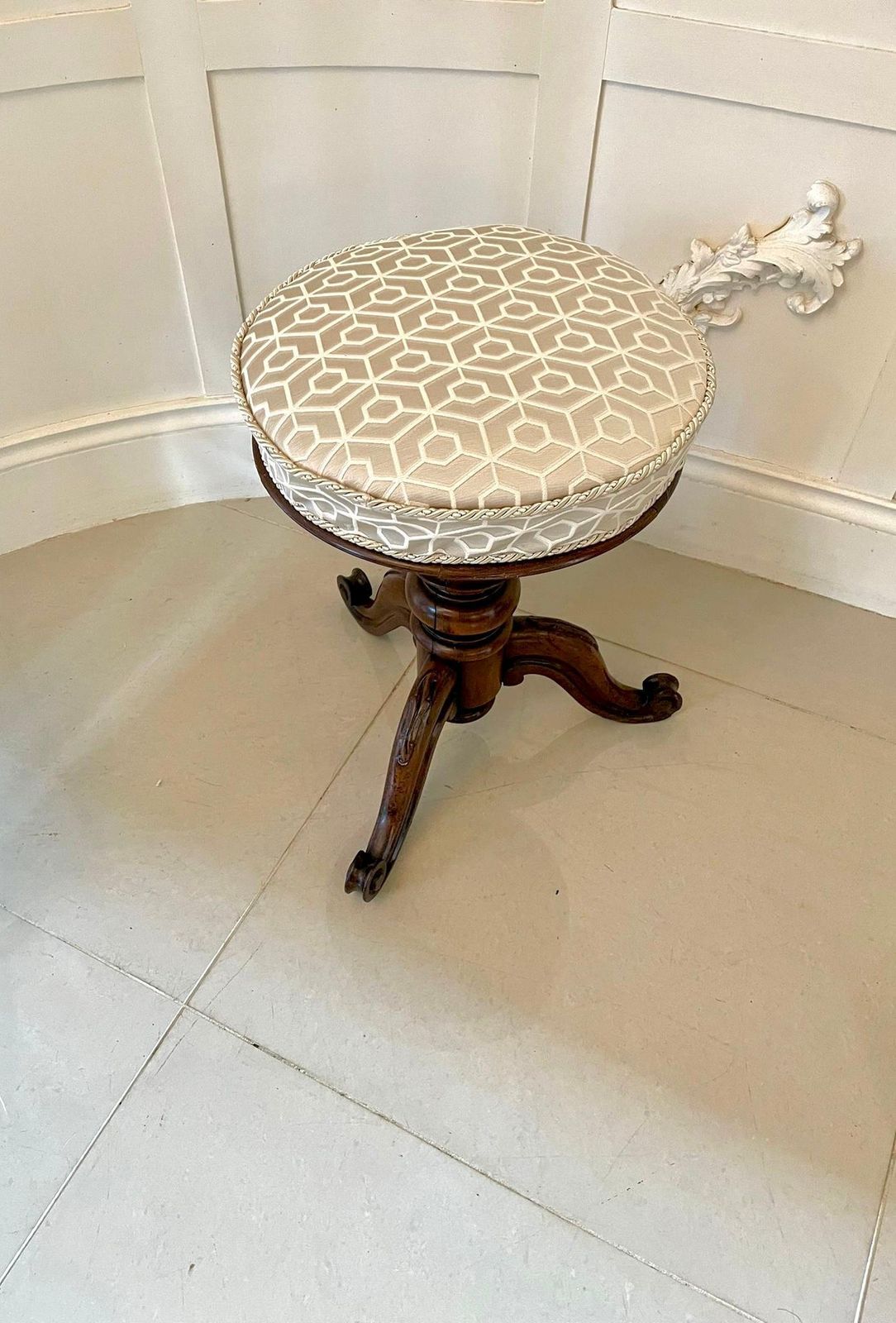 Antique Victorian Quality Rosewood Revolving Piano Stool photo for sale