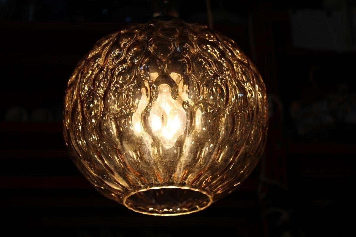 photo vintage Italian Ceiling Ball Chandelier Venini Yellow Brass Chain, Italy, 1950s