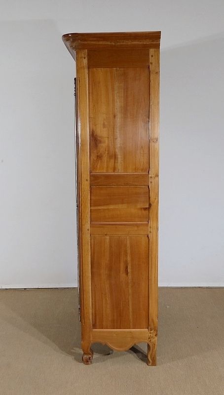 photo vintage Rare Regional Bonnetière In Blond Cherry, Louis XV   Early 19th Century