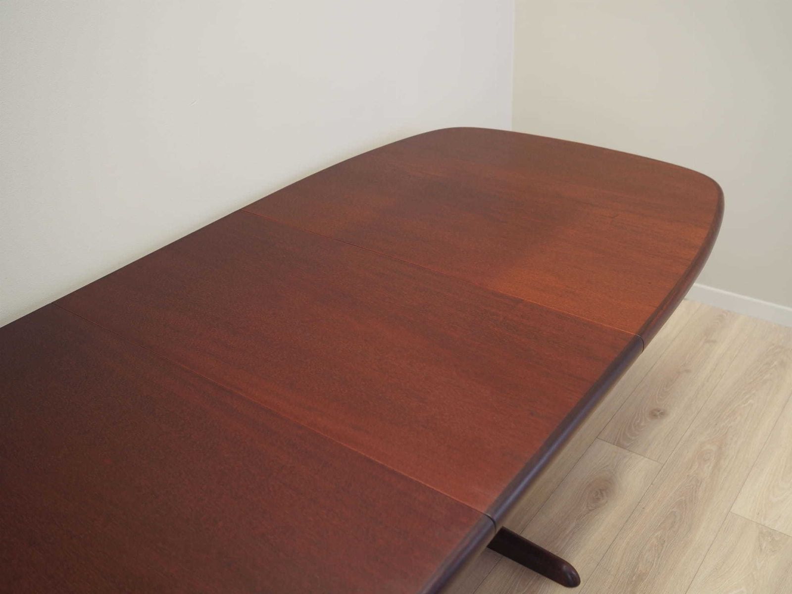 photo buy Mahogany Table, Danish Design, 90s, Manufacturer: Skovby