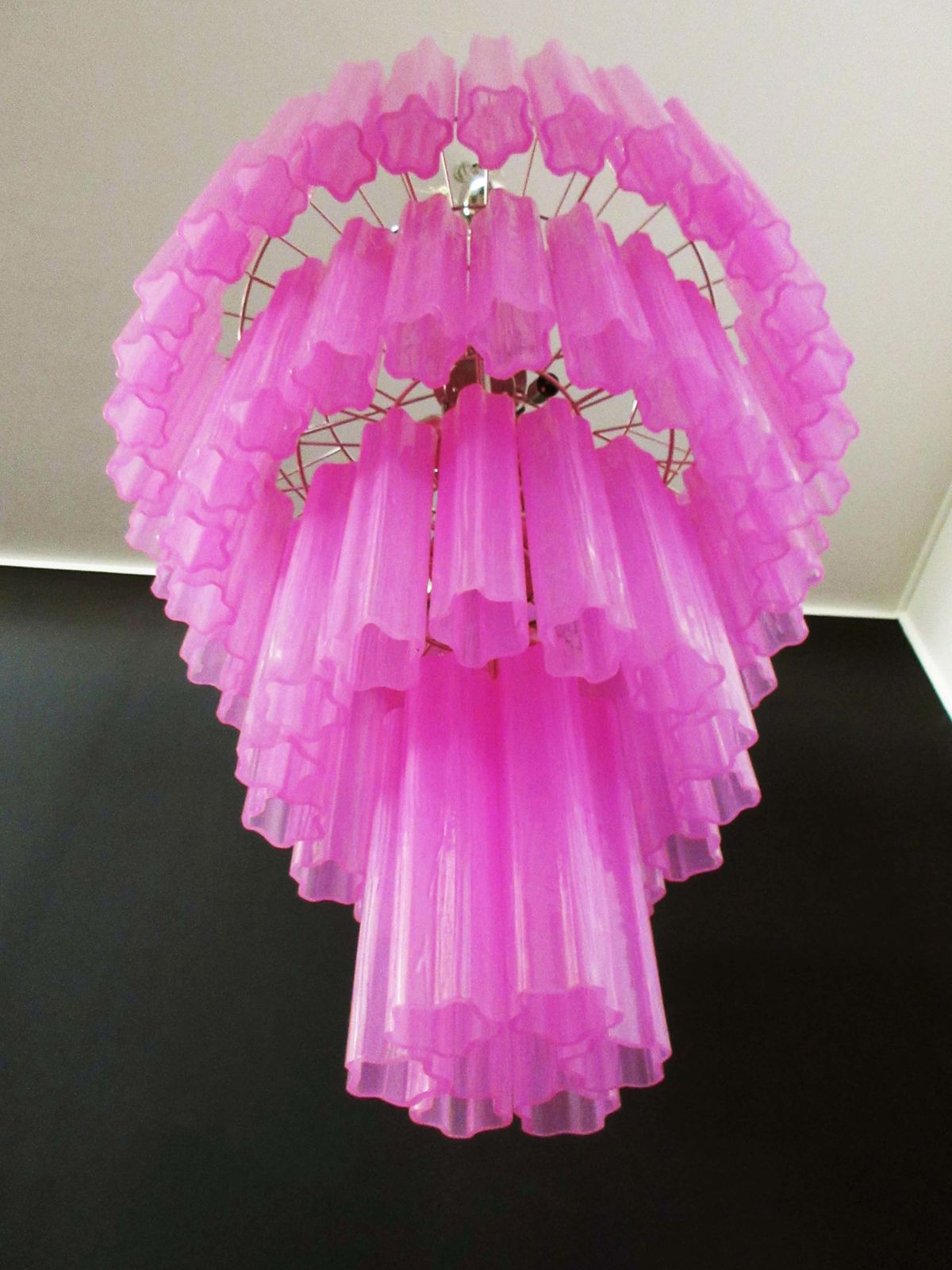 Huge Vintage Murano Glass Tiered Chandelier   78 Glasses   Pink Fuxia Silk photo furniture