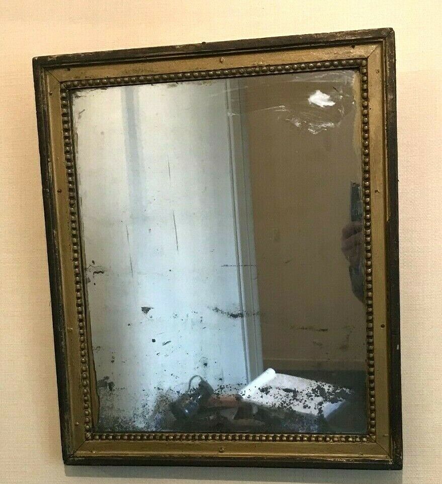 Louis XVI Style Mirror In Wood And Gilded Stucco XIX Century