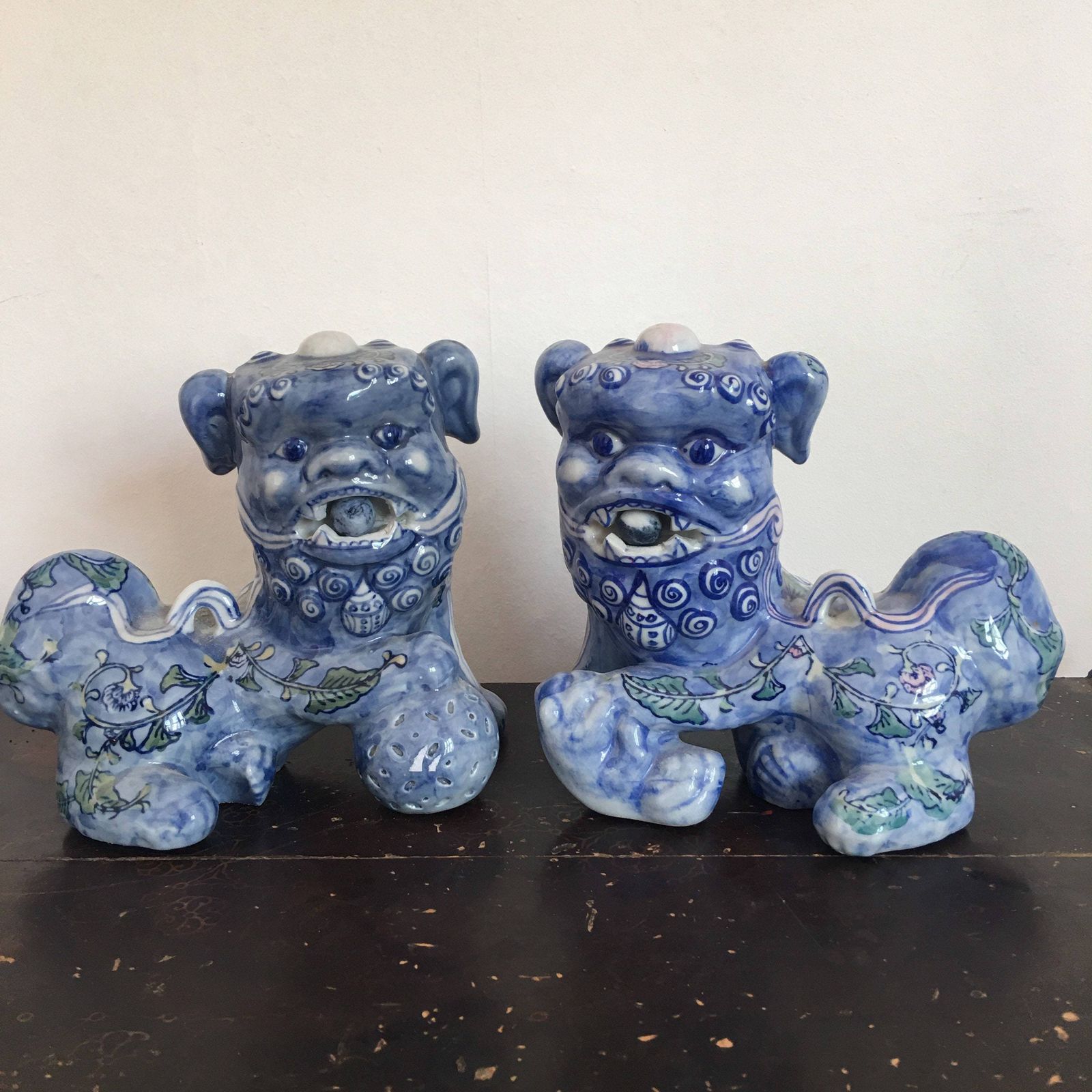 Pair Of Blue & White Floral Foo Dogs/ Ornaments/ Gifts photo furniture