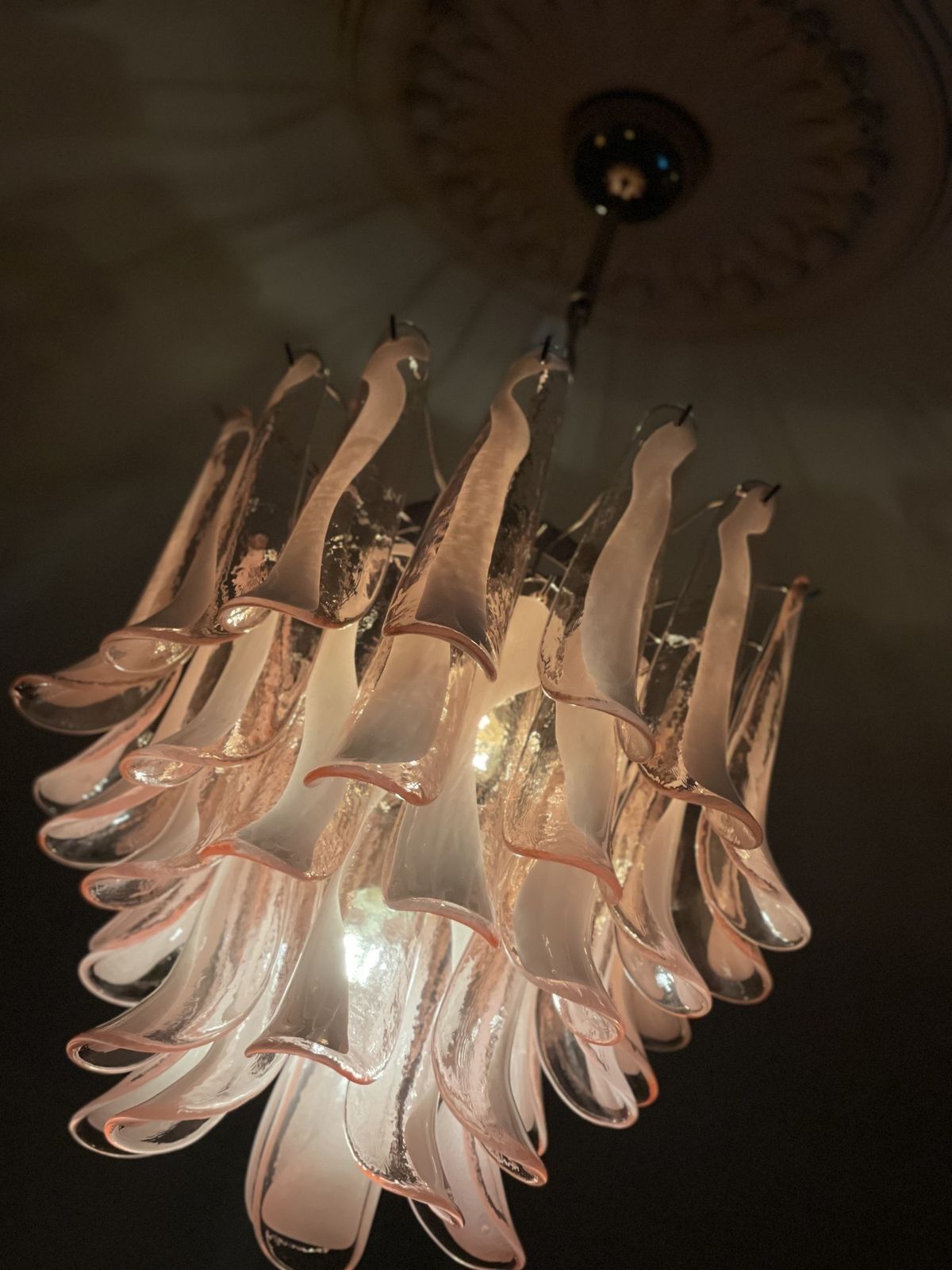 Pink Murano Glass Chandelier In The Style Of Mazzega   Large Size. photo vintage