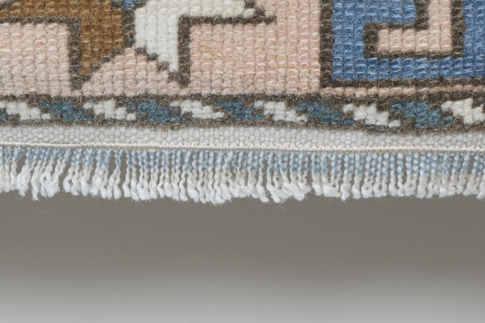photo furniture Vintage Turkish Geometric And Animal Design Rug 105 X 183 Cm
