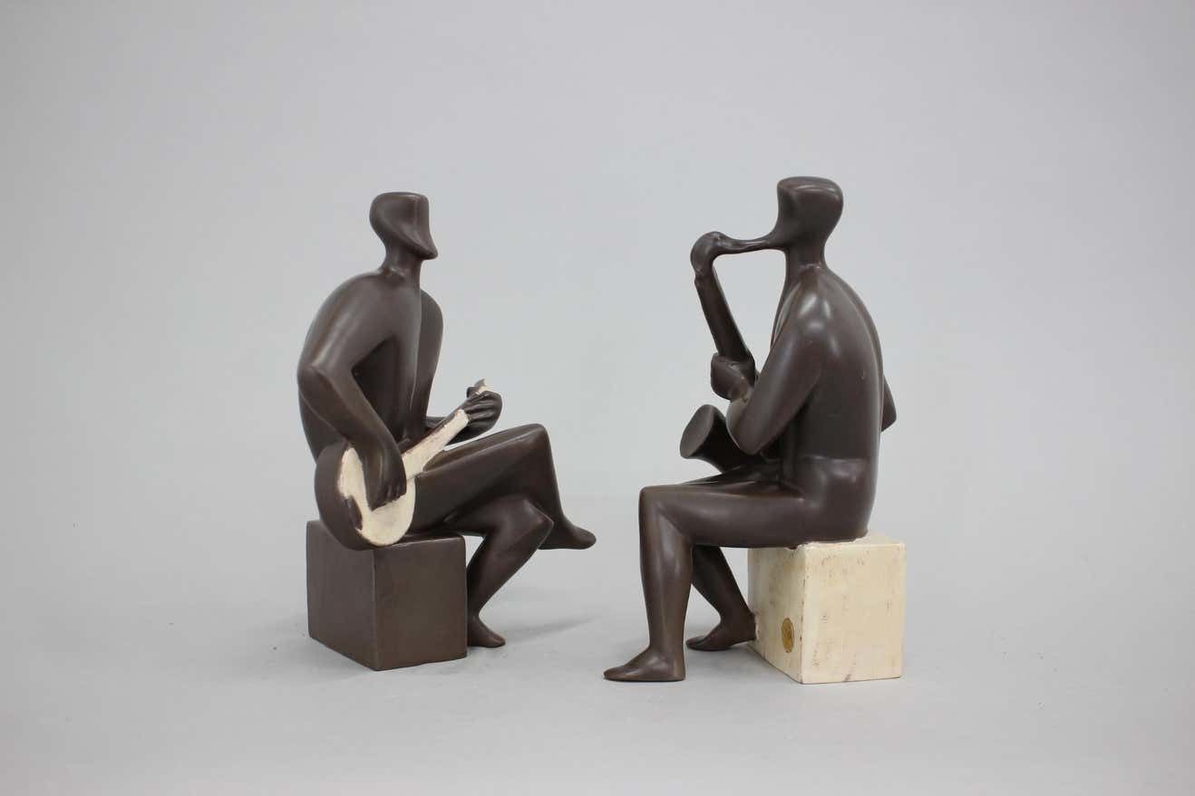 1970s Pair Of Ceramic Figurines Of Musicians, Czechoslovakia photo for sale