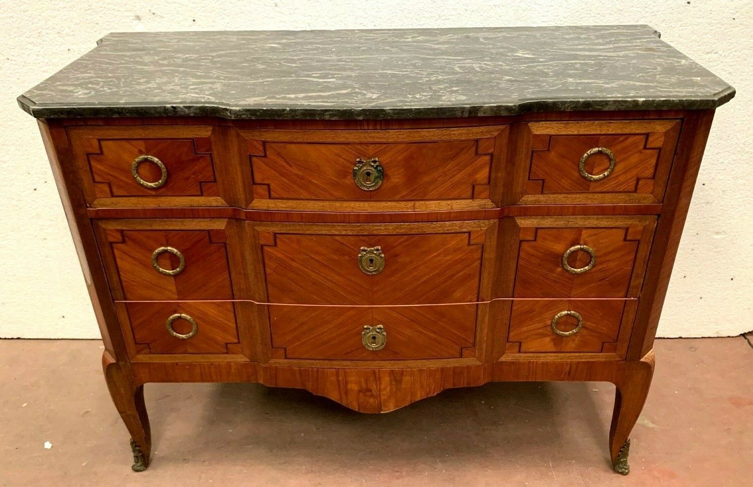 Transition Style Chest Of Drawers In Rosewood And Amaranth Veneer, 20th Century photo furniture