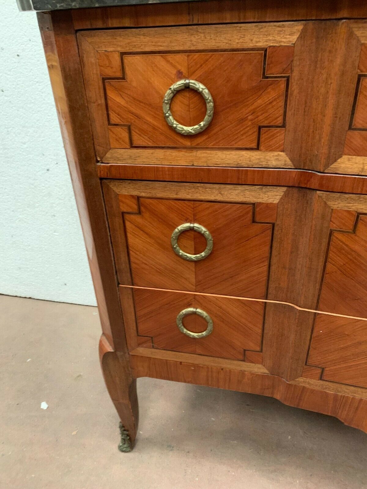 Transition Style Chest Of Drawers In Rosewood And Amaranth Veneer, 20th Century photo for sale