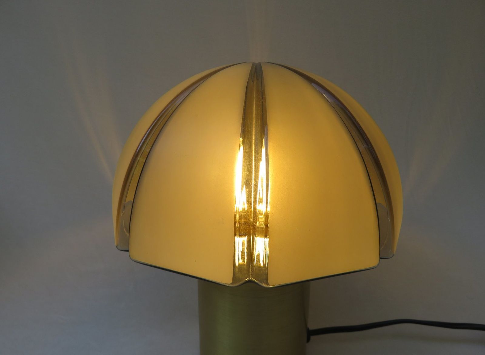 Small Mushroom Table Lamps From Peill & Putzler, 1970s, Set Of 2 photo vintage
