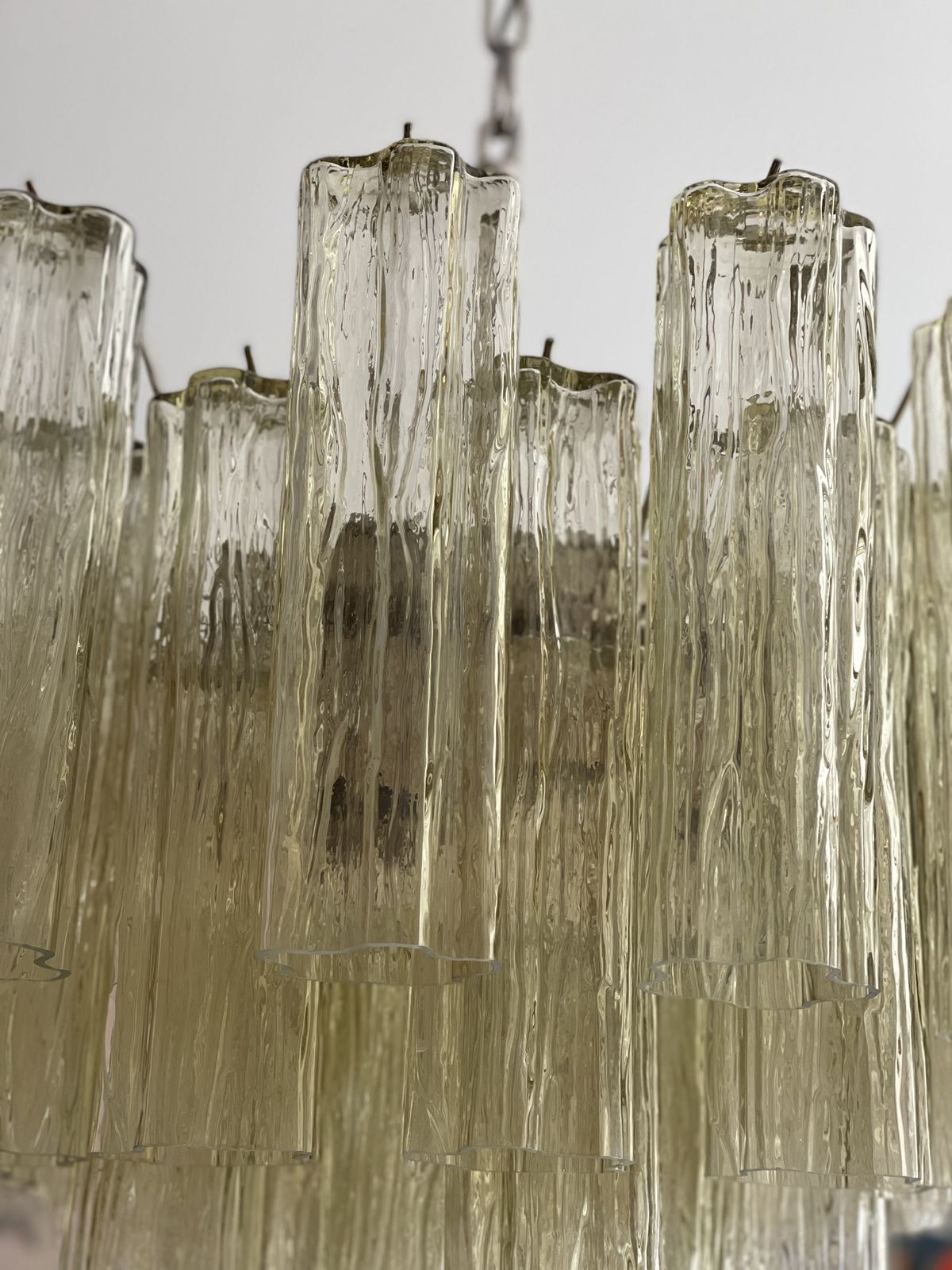 Honey Colored Murano Chandelier 'Tubular'. Medium Size. photo Lighting