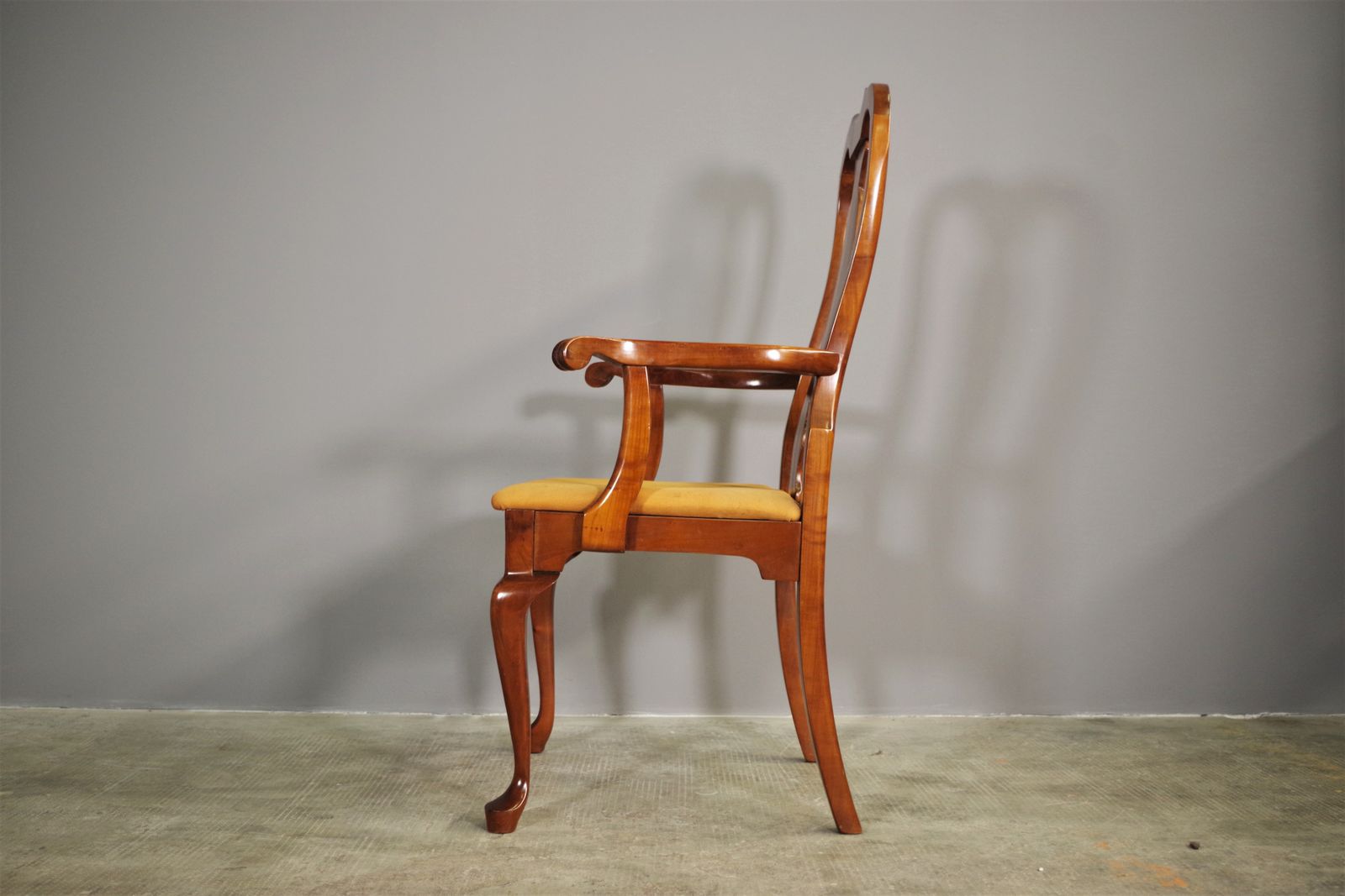 Original Antique Queen Anne Armchair, In Mahogany And Leather photo buy