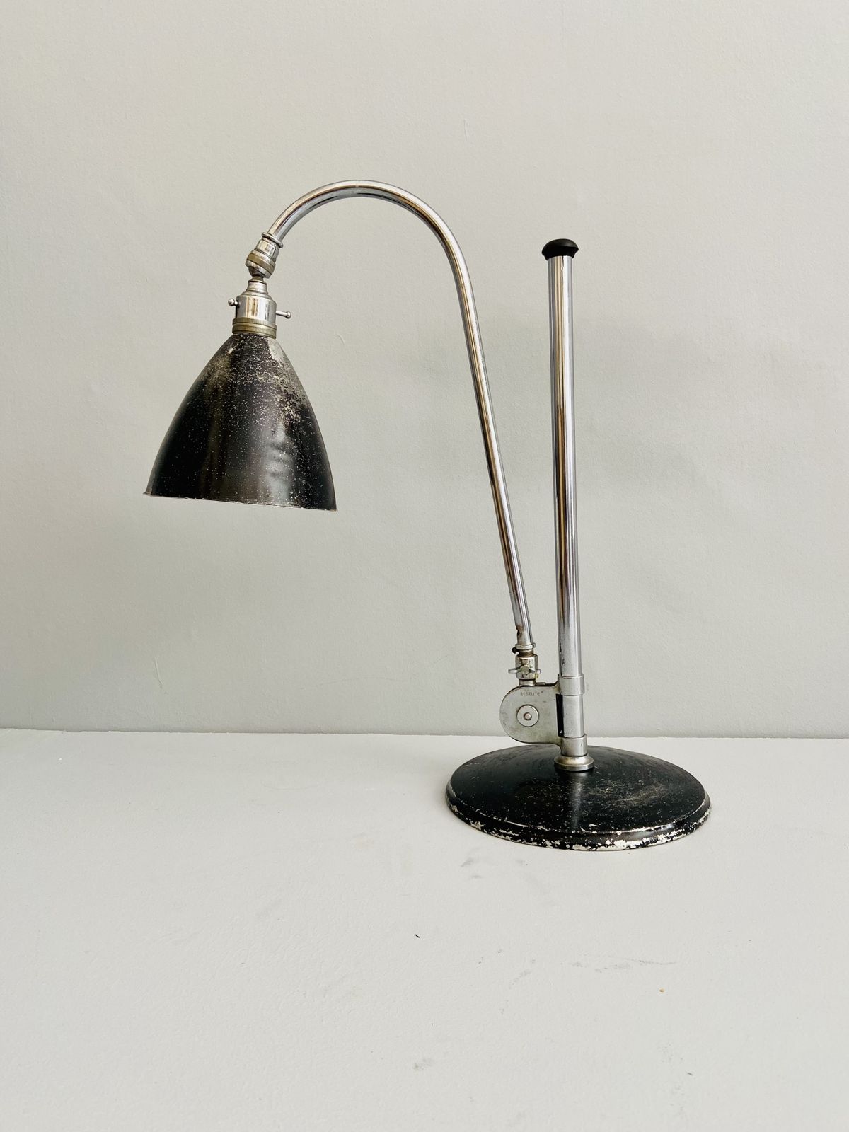 Bestlite Bl1 Desk Lamp By Robert Dudley Best, Circa 1950.