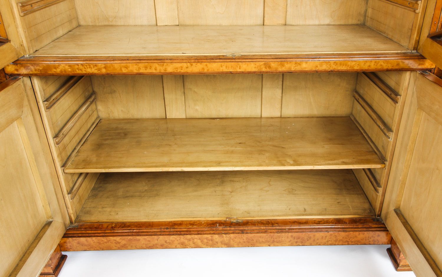 5750.0 Antique French Charles X Burr Maple And Ormolu Bookcase Circa 1820 19th C photo