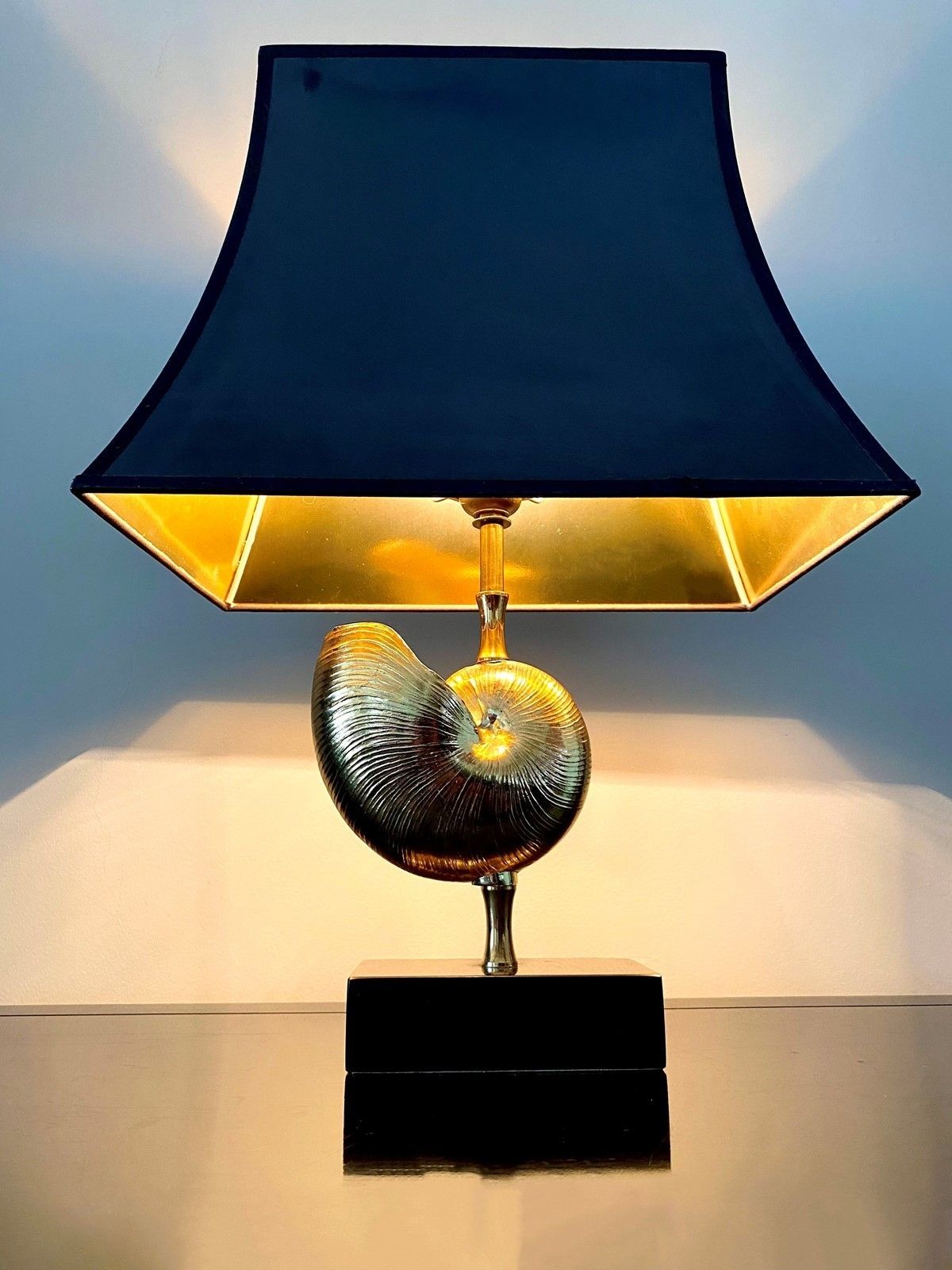 Nautilus Shell Sculpture Table Lamp By Deknudt photo buy