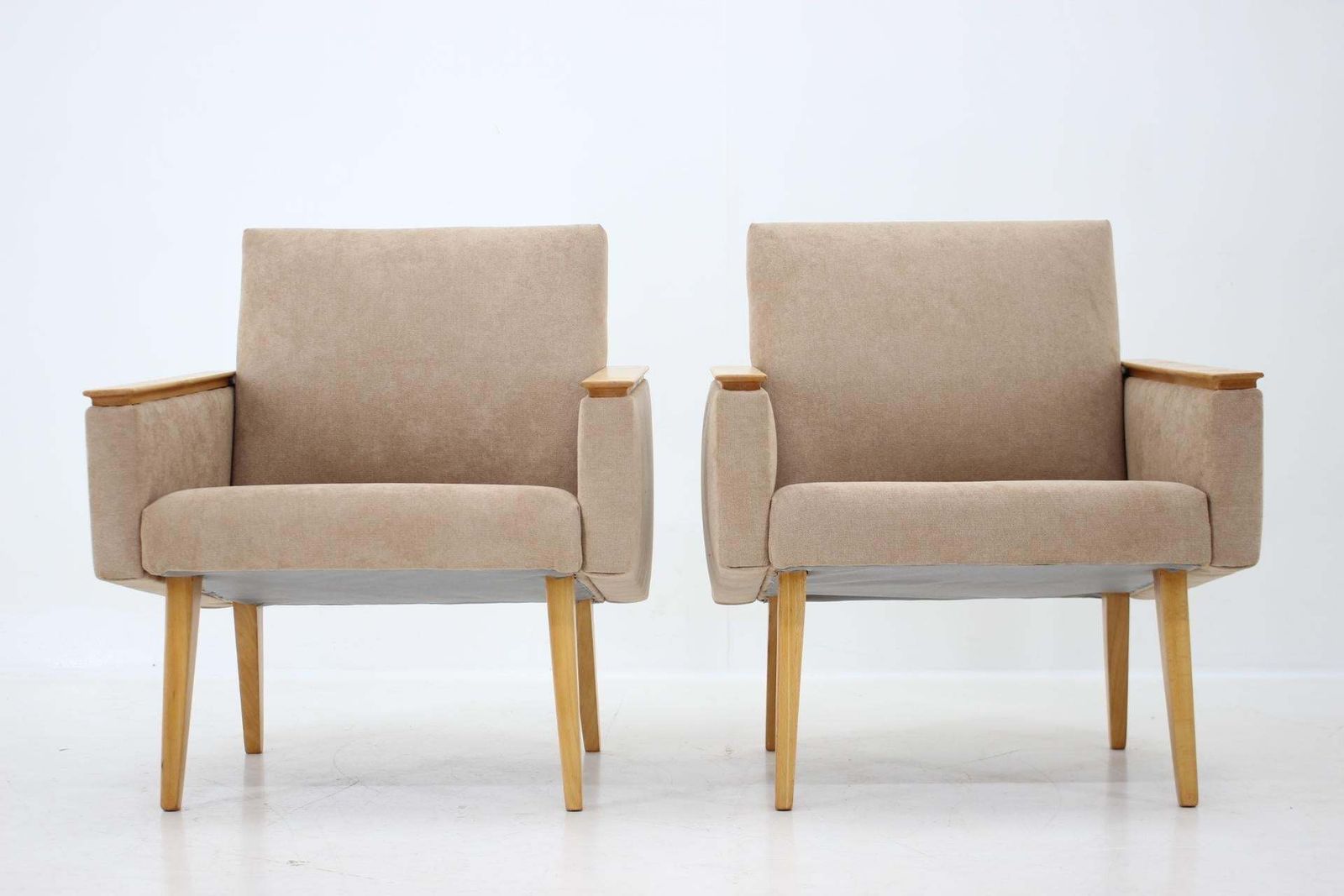 Pair Of Minimalist Mid Century Armchairs, Czechoslovakia photo vinterior