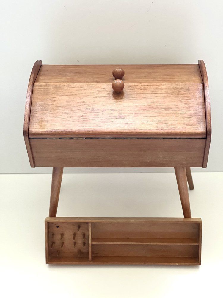 Vintage Naaidoos Van Es, Ca. Jaren 1960 photo furniture