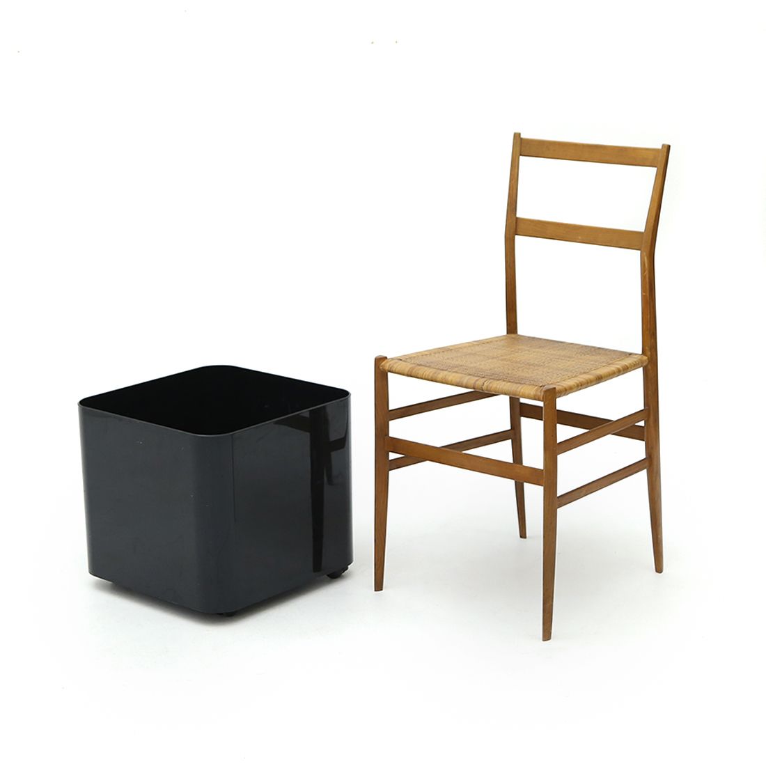 85.0 “Crescendo” Planter In Black Abs By Isao Hosoe For Bilumen, 1970s photo