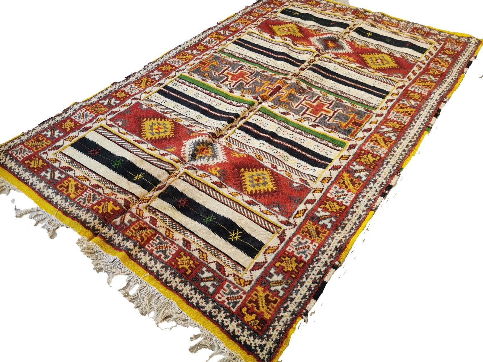 Traditional Handmade Moroccan Berber Rug Made Of Camel Hair Genuine Berber Carpet photo for sale