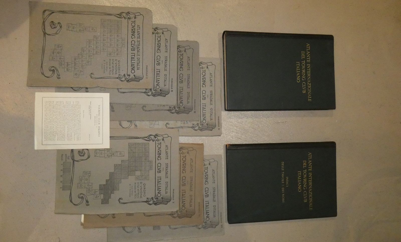 Bond Opera Cartographic, International Atlas Of The Italian Touring Club With Dedication By Benito Mussolini, Italy 1927, Set Of 9 photo Home Decor