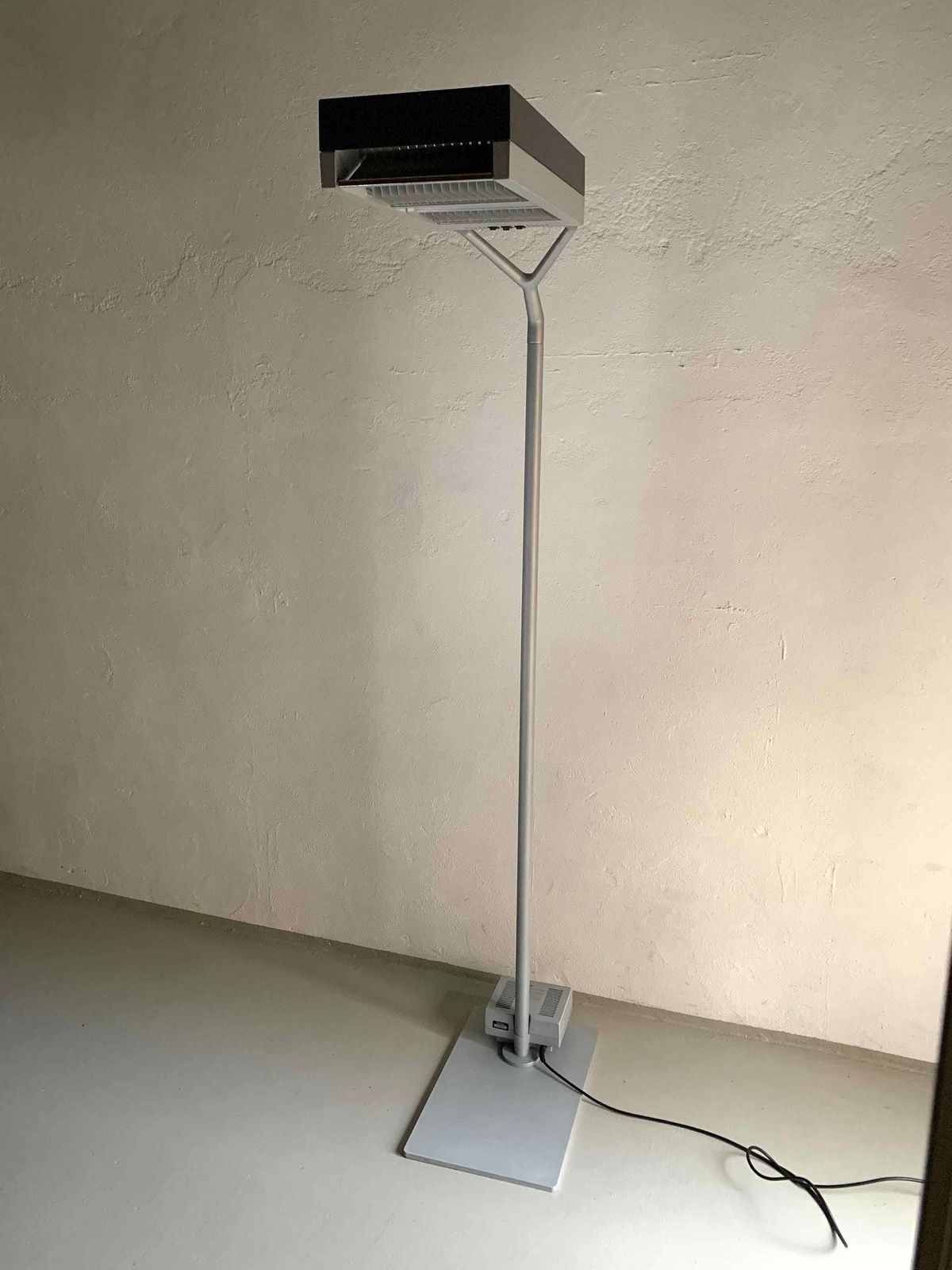 Gray Metal Floor Lamp/Glen Oliver Löw/Antonio Citterio/Ansorg/Germany/1994 photo for sale