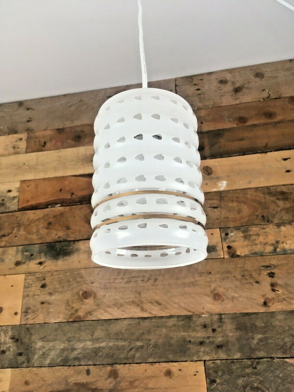 photo vinterior Retro 70's White Glass Gold Bands Rippled Light Lamp Shade Op Art Mid Century