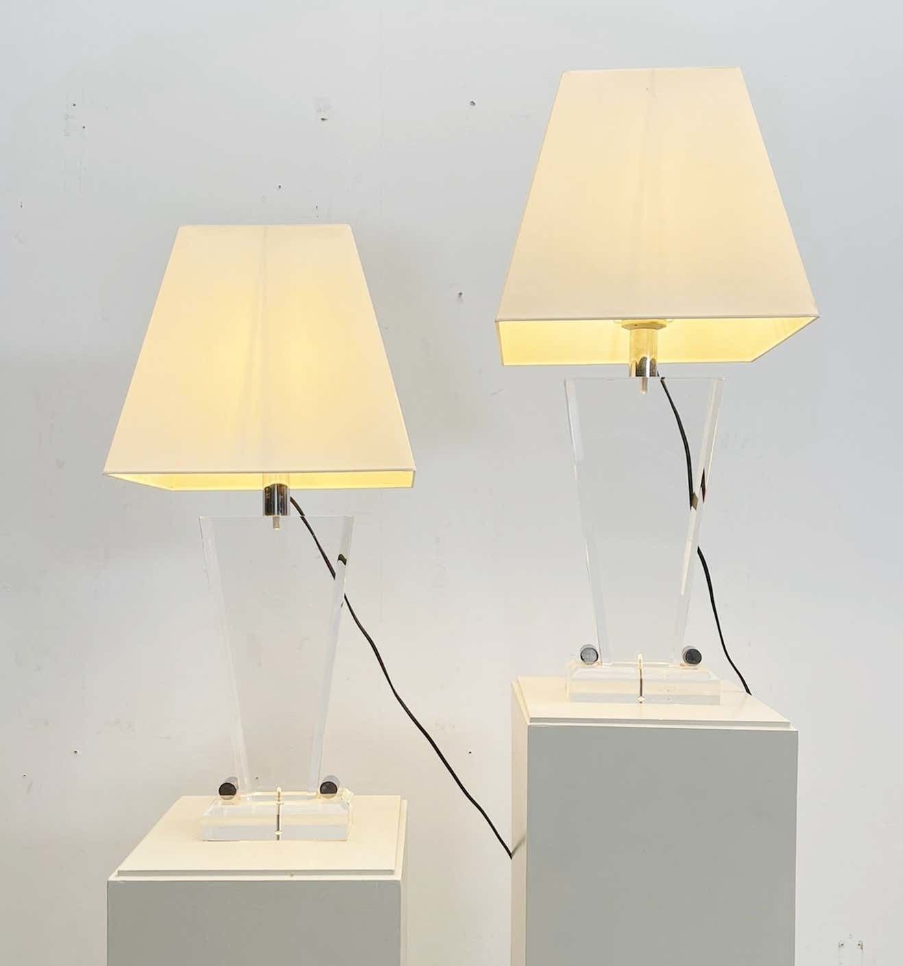 Pair Of Mid Century Plexiglass Table Lamp With Lampshade   Italy 1970s