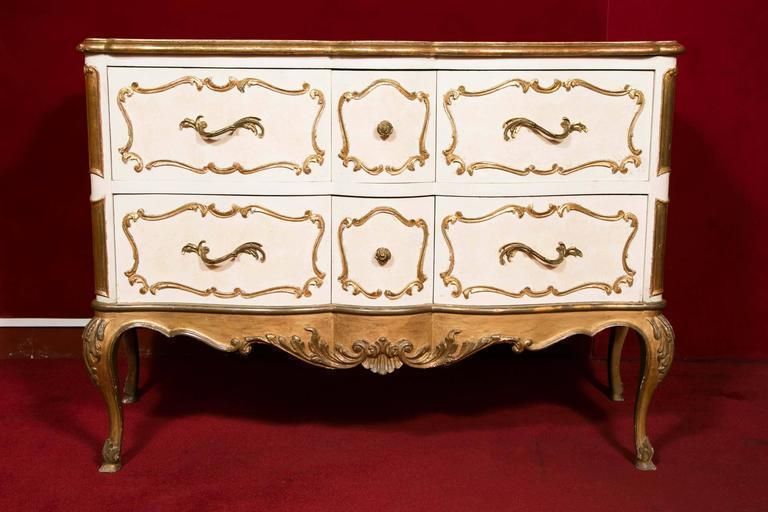 Italian Commode From The 1950s, Painted And Gilded, Very Well Made photo for sale