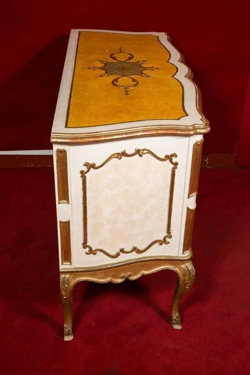Italian Commode From The 1950s, Painted And Gilded, Very Well Made photo vinterior
