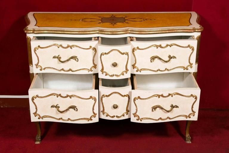 Italian Commode From The 1950s, Painted And Gilded, Very Well Made photo vintage