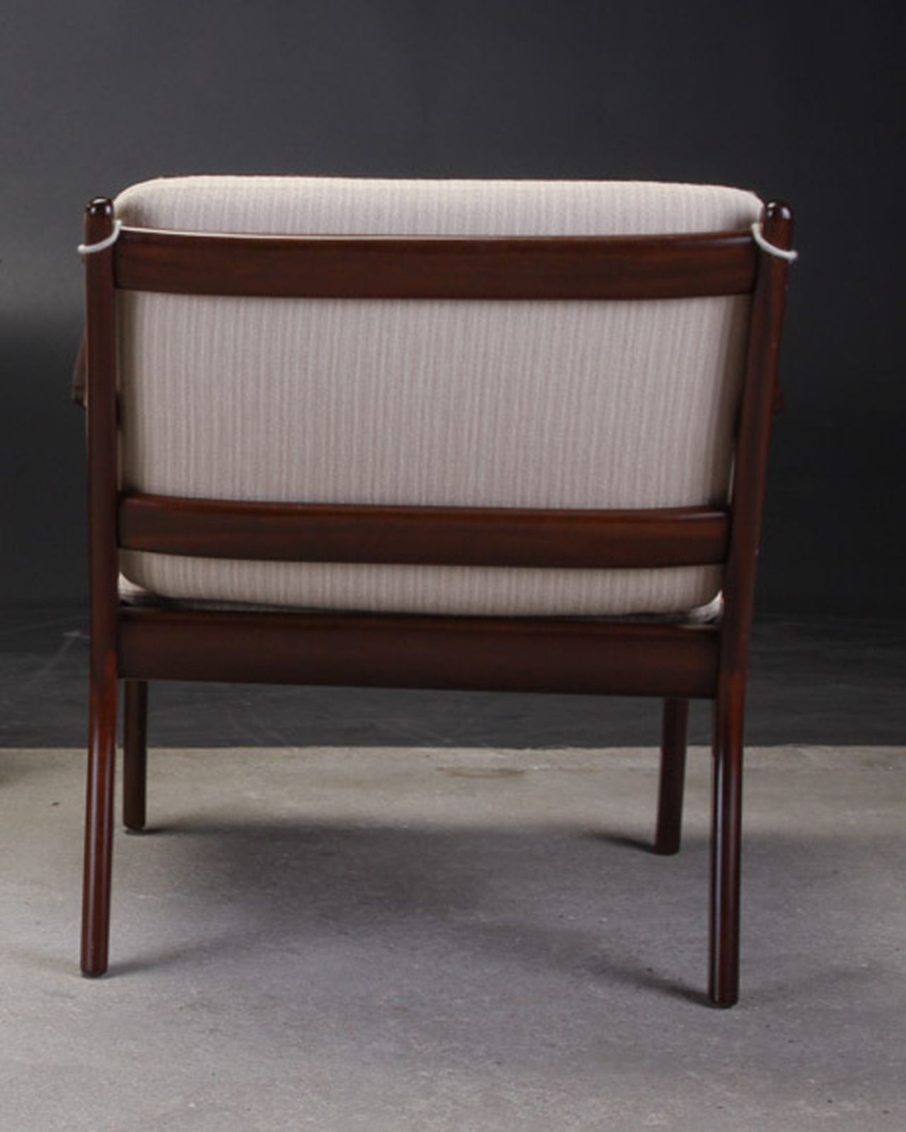 1950s Ole Wanscher Set Of Two Pj112 Lounge Chairs In Mahogany photo for sale